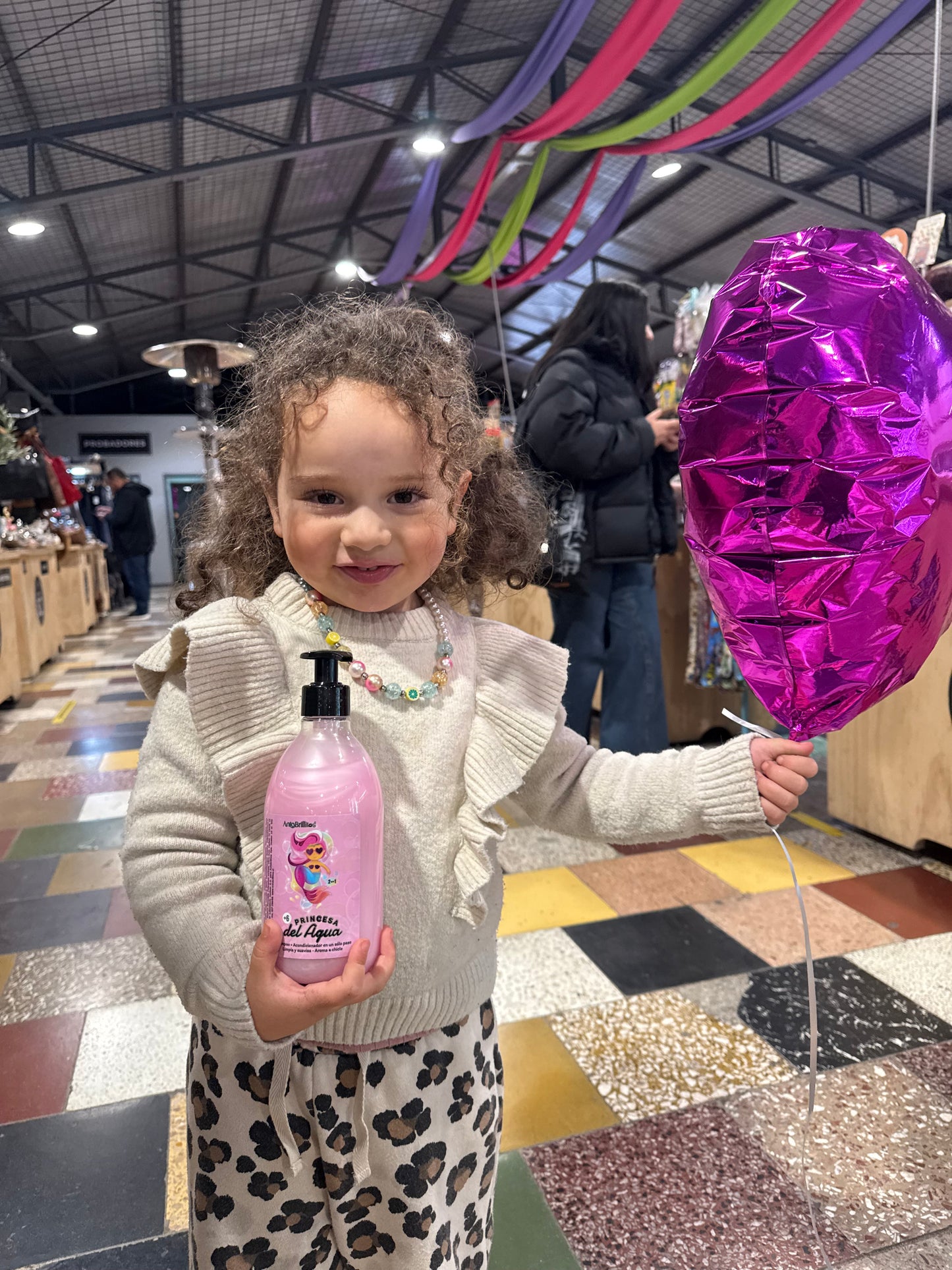 Shampoo 2 en 1  para niña Princesa del Agua 👑